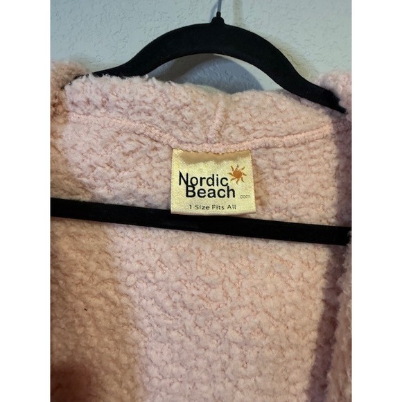 Nordic Beach Soft Cozy Body Wrap Pink Sherpa Hooded Cardigan One Size OS - Picture 7 of 7